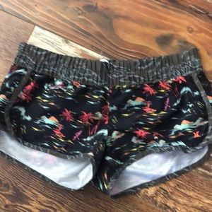 Hawaiian 🌺 print Hurley board shorts